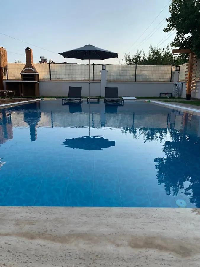 Muestakil Havuzlu Jakuzili Tatil Villasi Fethiye 0*,  Törökország