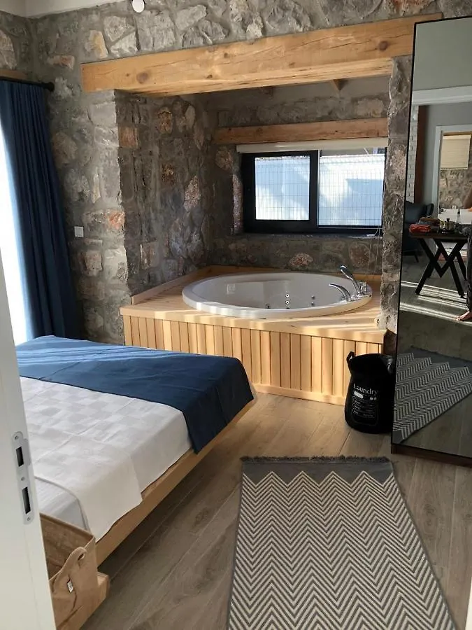 Muestakil Havuzlu Jakuzili Tatil Villasi Fethiye